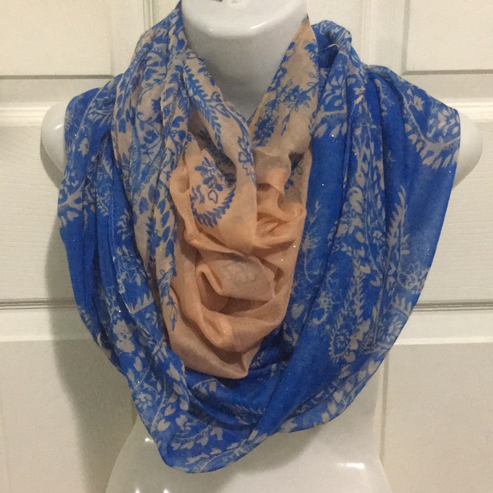 Infinity Scarf - Picture 1 of 1